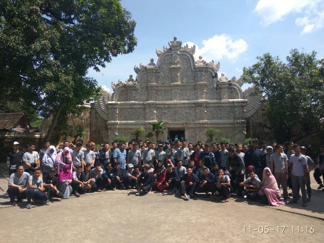  kegiatan rihlah jogja smp dtbs putra 