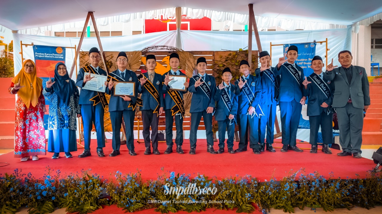 SMP Daarut Tauhiid Boarding School Semarakan Semangat Berkreasi di Pameran Karya dan Pemilihan Duta